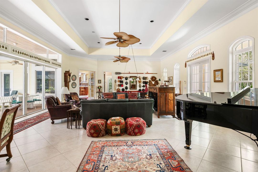 8-web-or-mls-1031 River Trail-8
