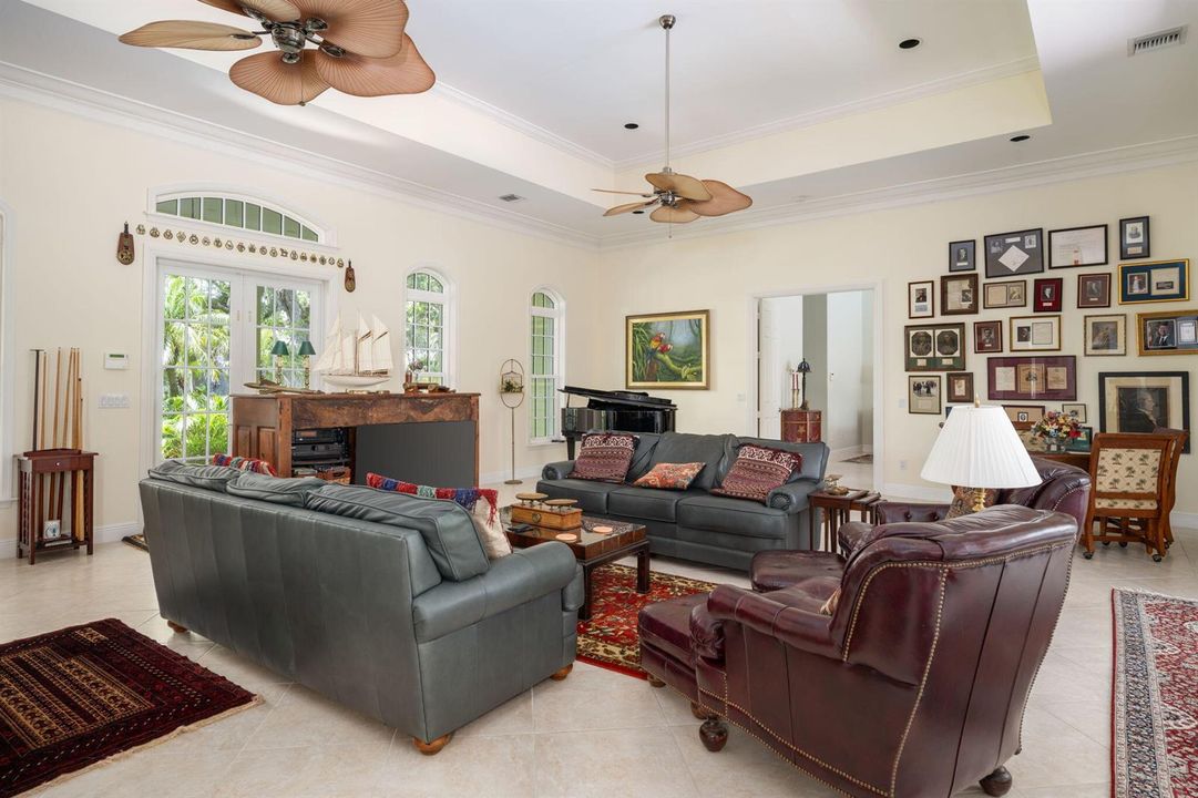 6-web-or-mls-1031 River Trail-6