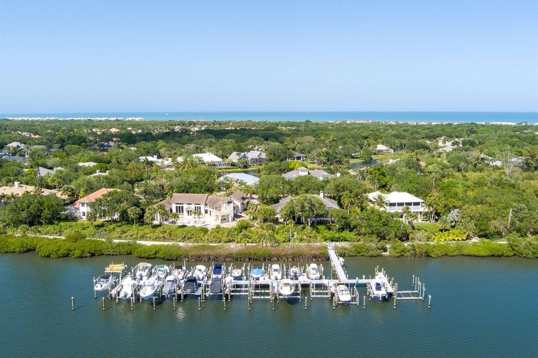 44-web-or-mls-1031 River Trail -44