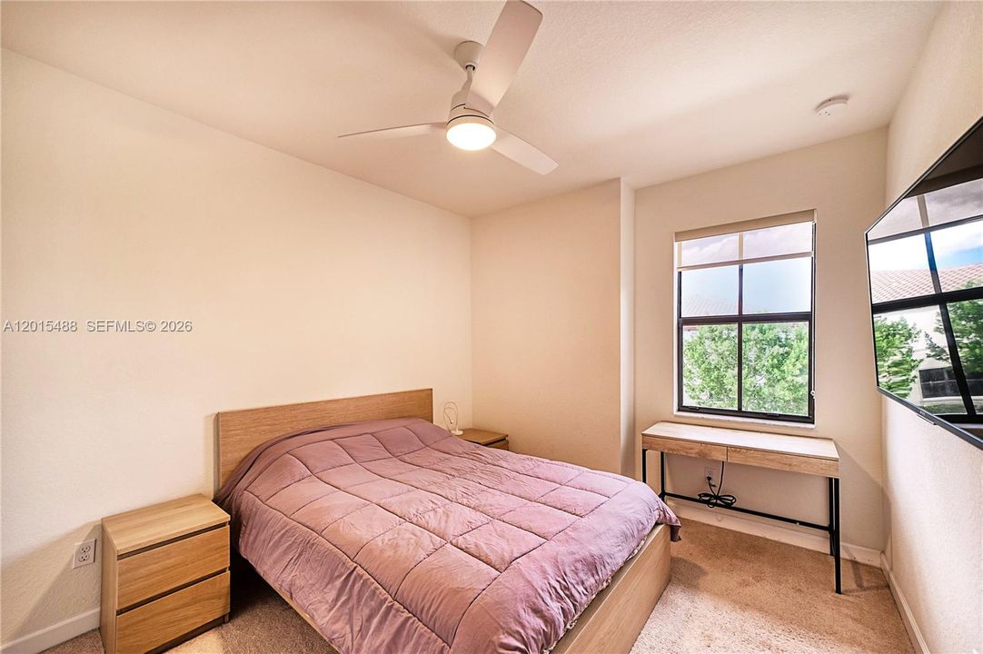 For Sale: $499,000 (3 beds, 2 baths, 1466 Square Feet)