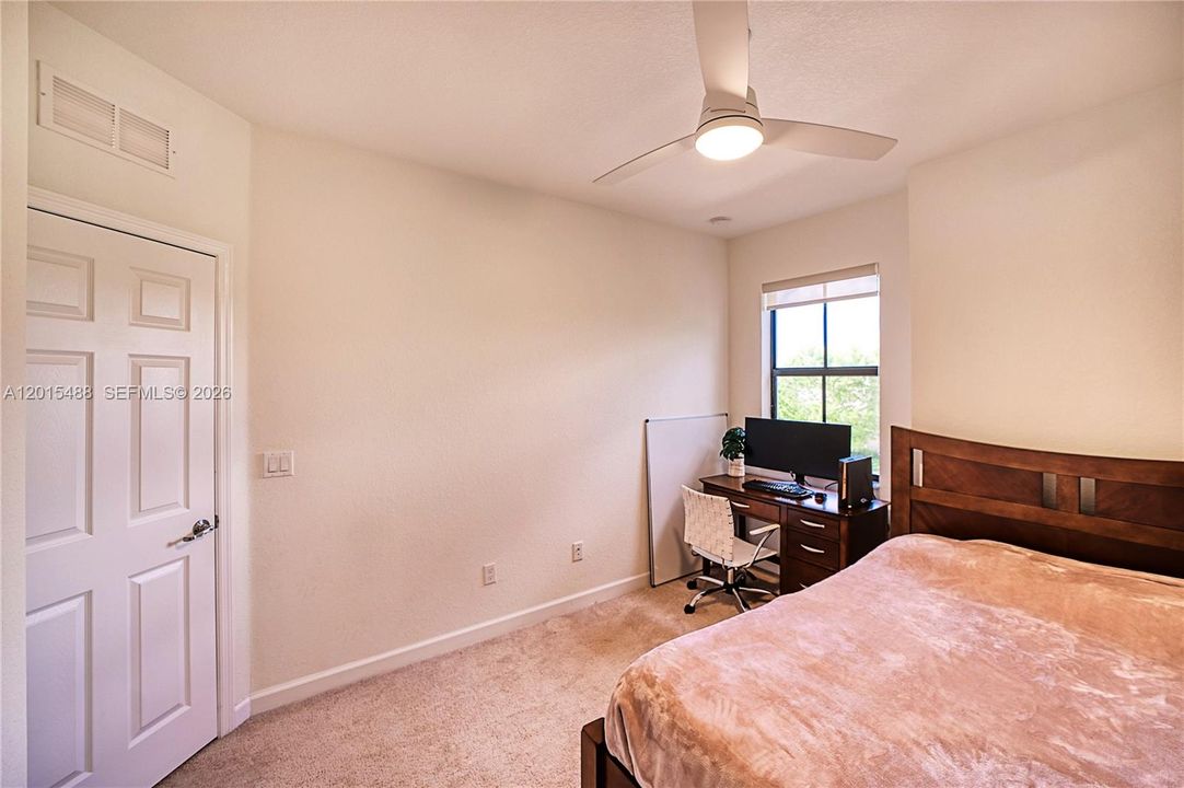 For Sale: $499,000 (3 beds, 2 baths, 1466 Square Feet)