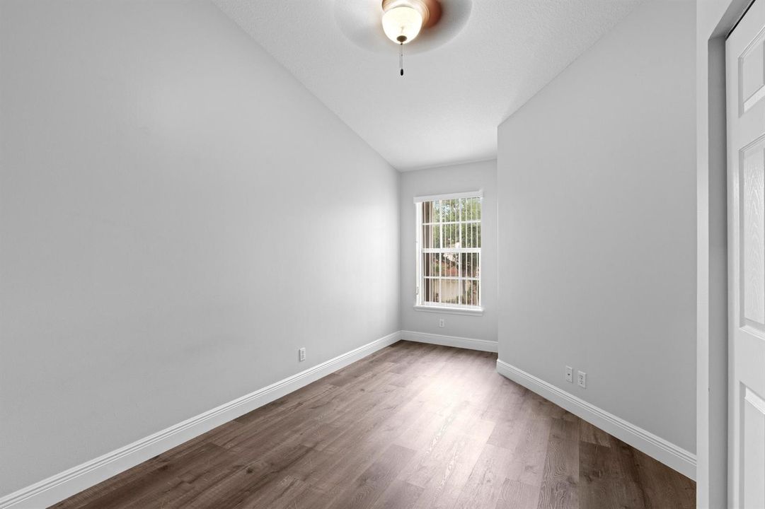 9736 PORTA LEONA LN