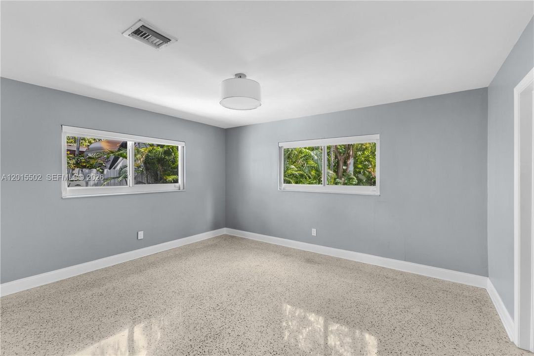 For Rent: $5,000 (3 beds, 2 baths, 2046 Square Feet)