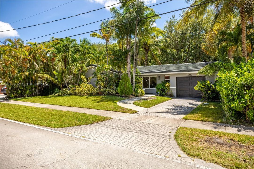 For Rent: $5,000 (3 beds, 2 baths, 2046 Square Feet)
