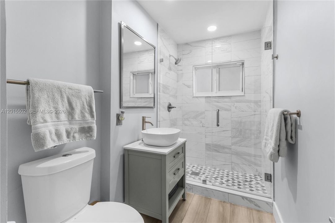 For Rent: $5,000 (3 beds, 2 baths, 2046 Square Feet)