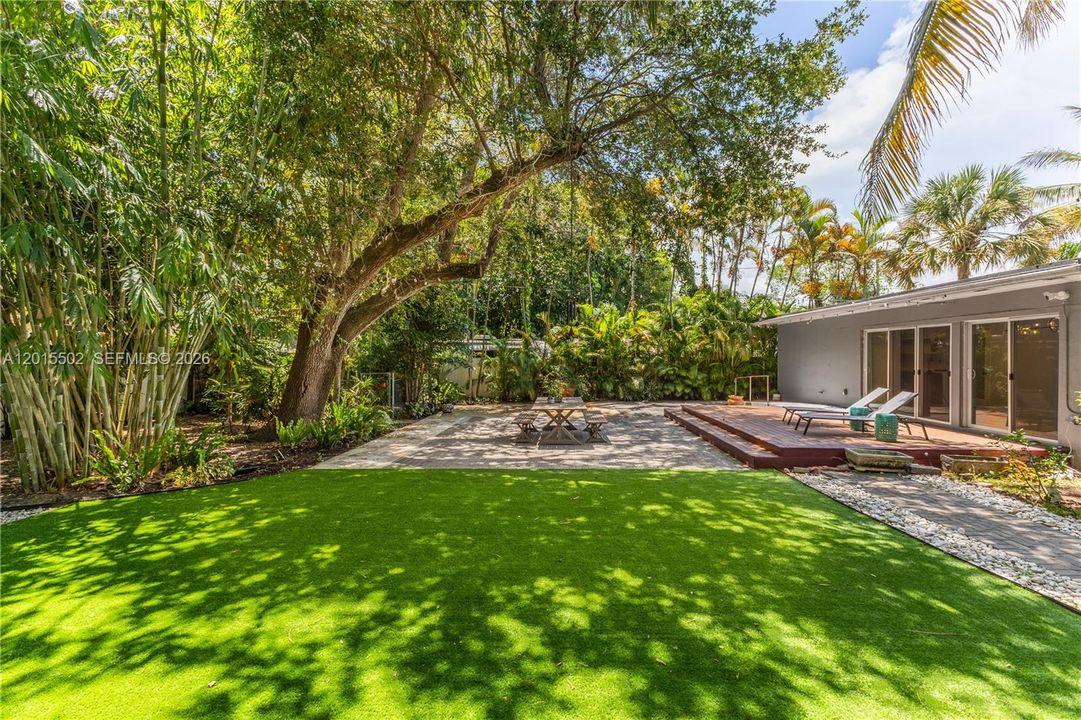For Rent: $5,000 (3 beds, 2 baths, 2046 Square Feet)