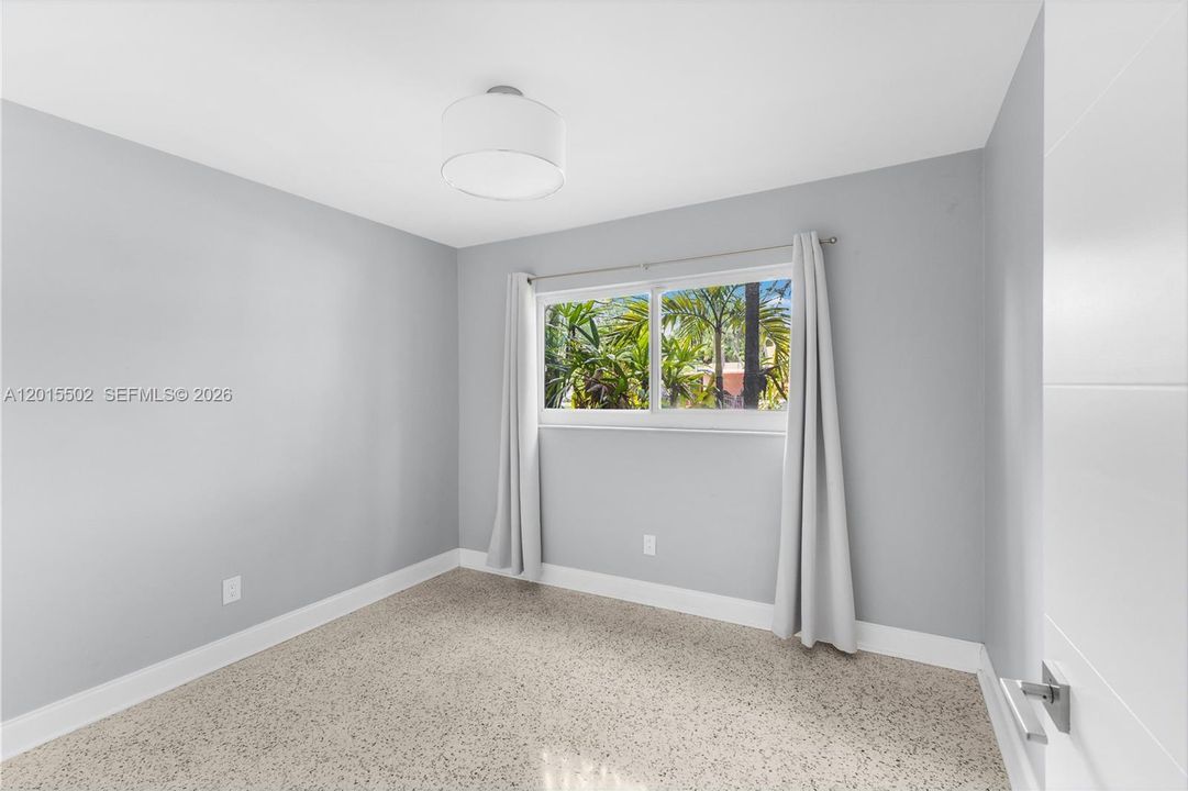 For Rent: $5,000 (3 beds, 2 baths, 2046 Square Feet)