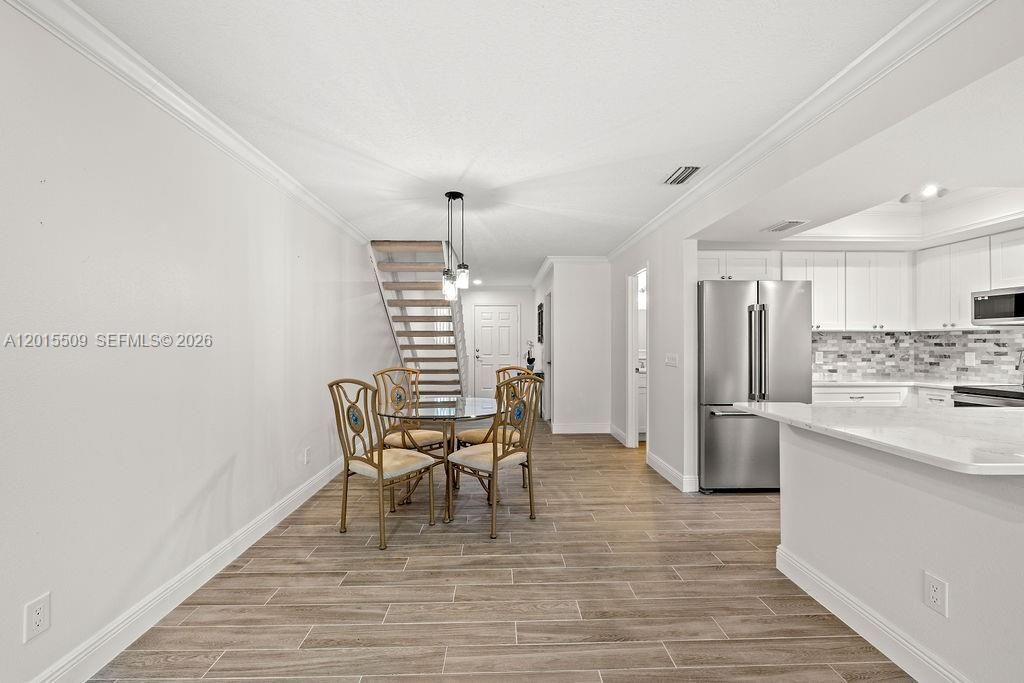 For Rent: $2,500 (2 beds, 2 baths, 1520 Square Feet)