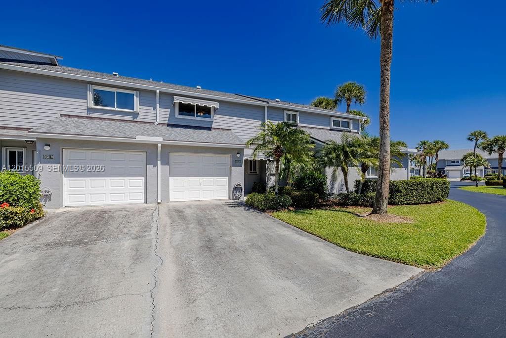 For Rent: $2,500 (2 beds, 2 baths, 1520 Square Feet)
