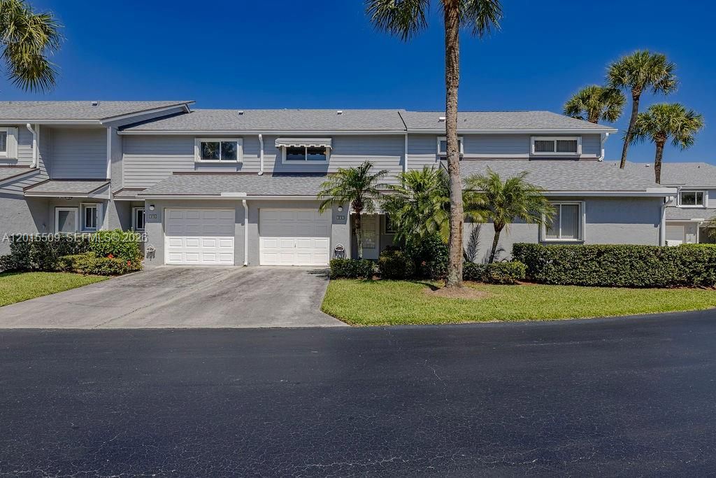 For Rent: $2,500 (2 beds, 2 baths, 1520 Square Feet)