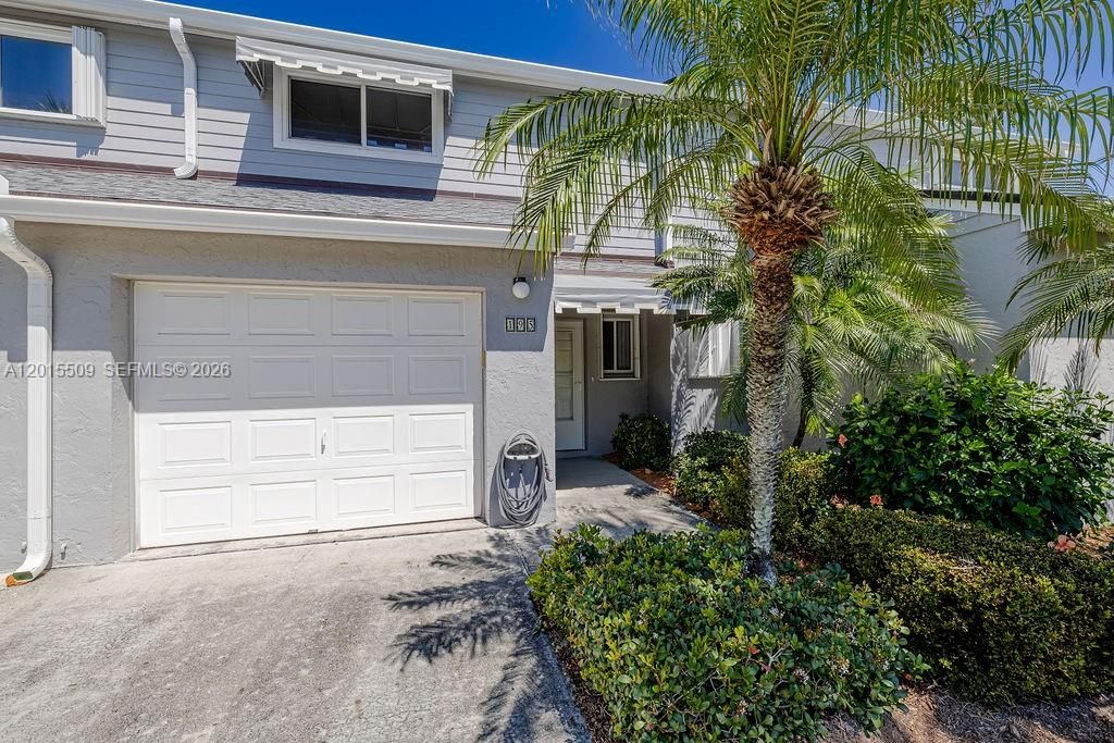 For Rent: $2,500 (2 beds, 2 baths, 1520 Square Feet)
