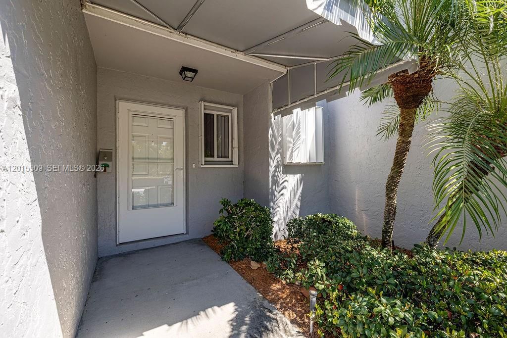 For Rent: $2,500 (2 beds, 2 baths, 1520 Square Feet)