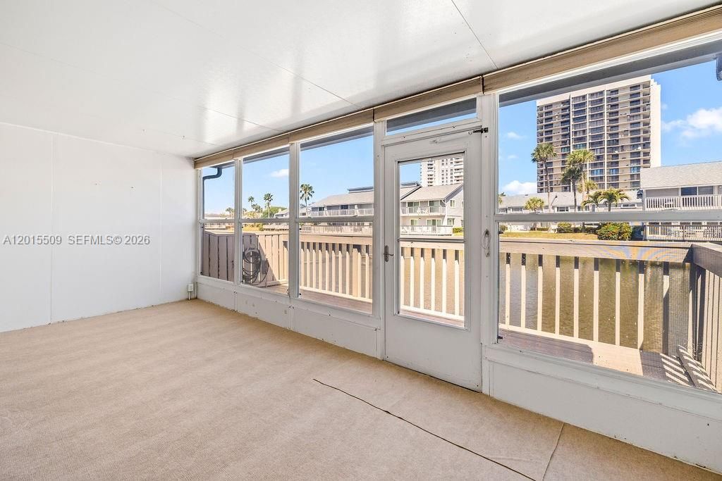 For Rent: $2,500 (2 beds, 2 baths, 1520 Square Feet)