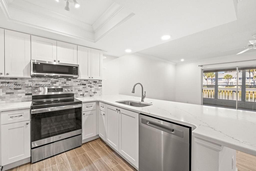 For Rent: $2,500 (2 beds, 2 baths, 1520 Square Feet)