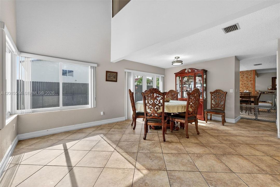 For Sale: $849,999 (5 beds, 5 baths, 3122 Square Feet)