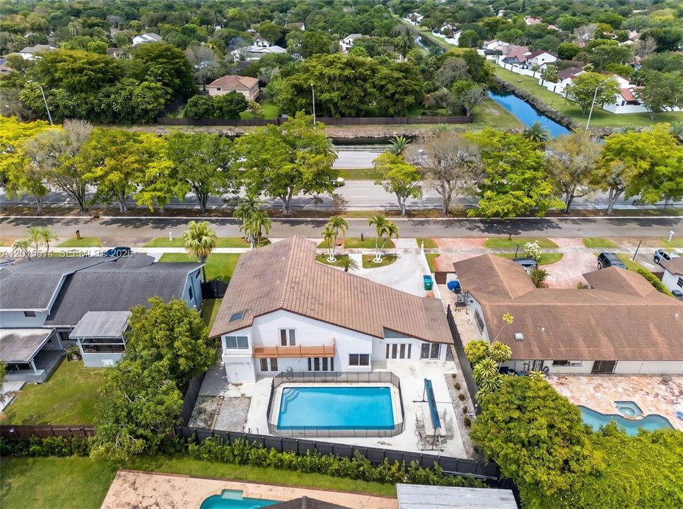 For Sale: $849,999 (5 beds, 5 baths, 3122 Square Feet)