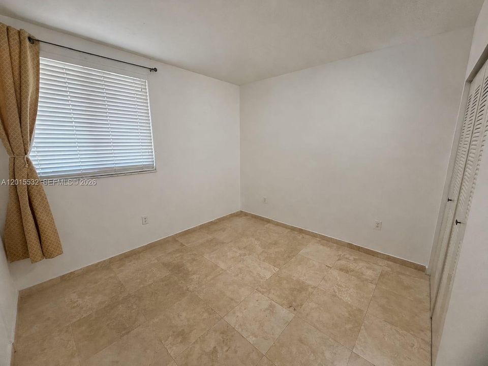 Activo con contrato: $2,350 (2 camas, 2 baños, 958 Pies cuadrados)
