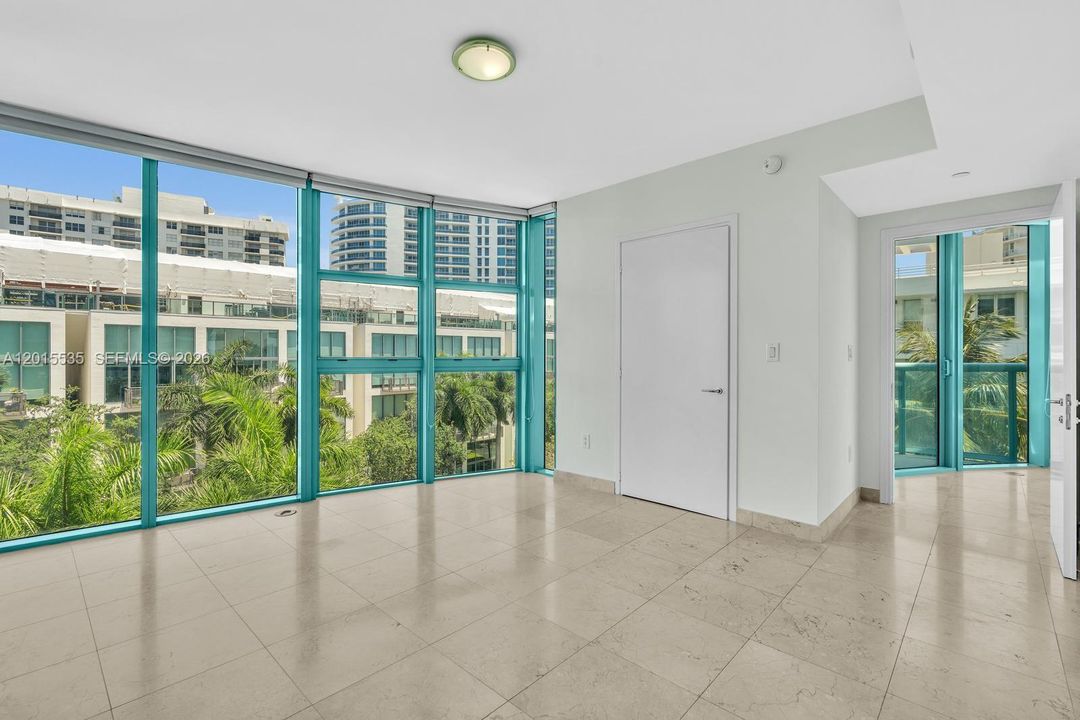Active With Contract: $5,800 (2 beds, 2 baths, 1300 Square Feet)