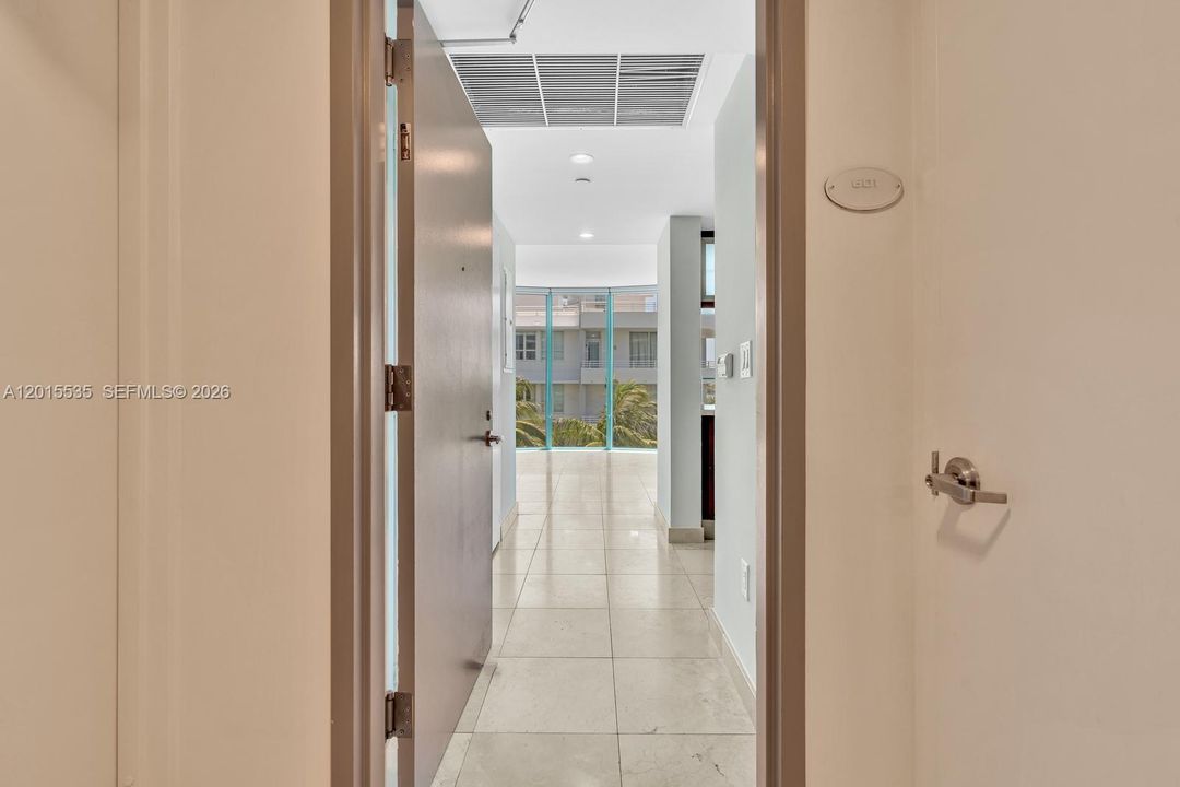 Active With Contract: $5,800 (2 beds, 2 baths, 1300 Square Feet)