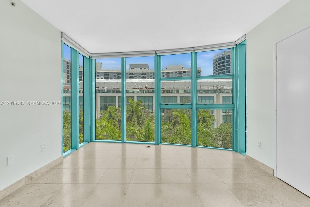 Active With Contract: $5,800 (2 beds, 2 baths, 1300 Square Feet)