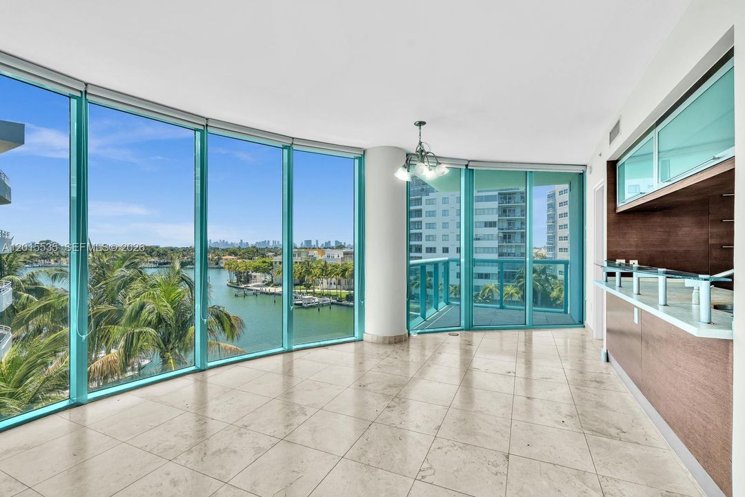 Active With Contract: $5,800 (2 beds, 2 baths, 1300 Square Feet)