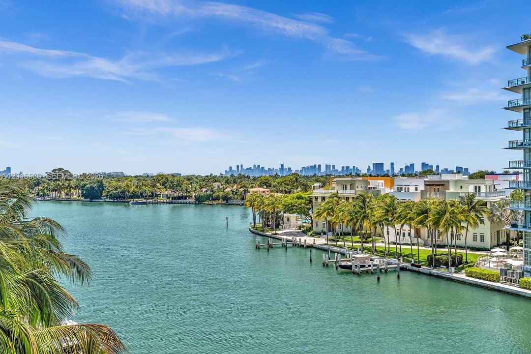 Active With Contract: $5,800 (2 beds, 2 baths, 1300 Square Feet)