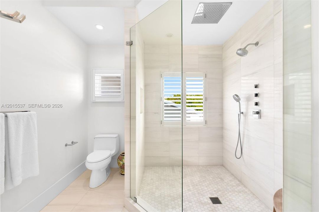 En Renta: $29,900 (5 camas, 6 baños, 3990 Pies cuadrados)