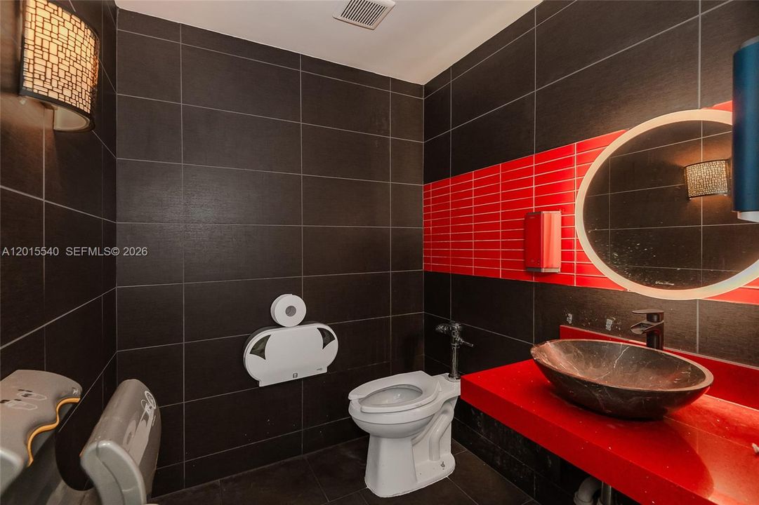 В аренду: $26,600 (0 спален, 0 ванн, 0 Квадратных фут)