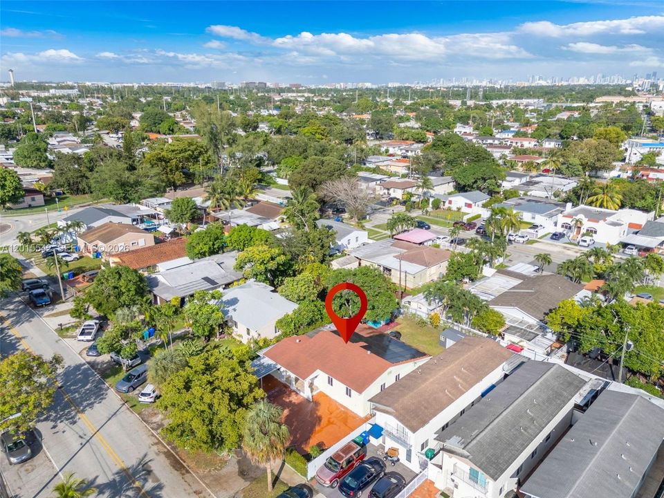 For Sale: $715,000 (5 beds, 3 baths, 1911 Square Feet)