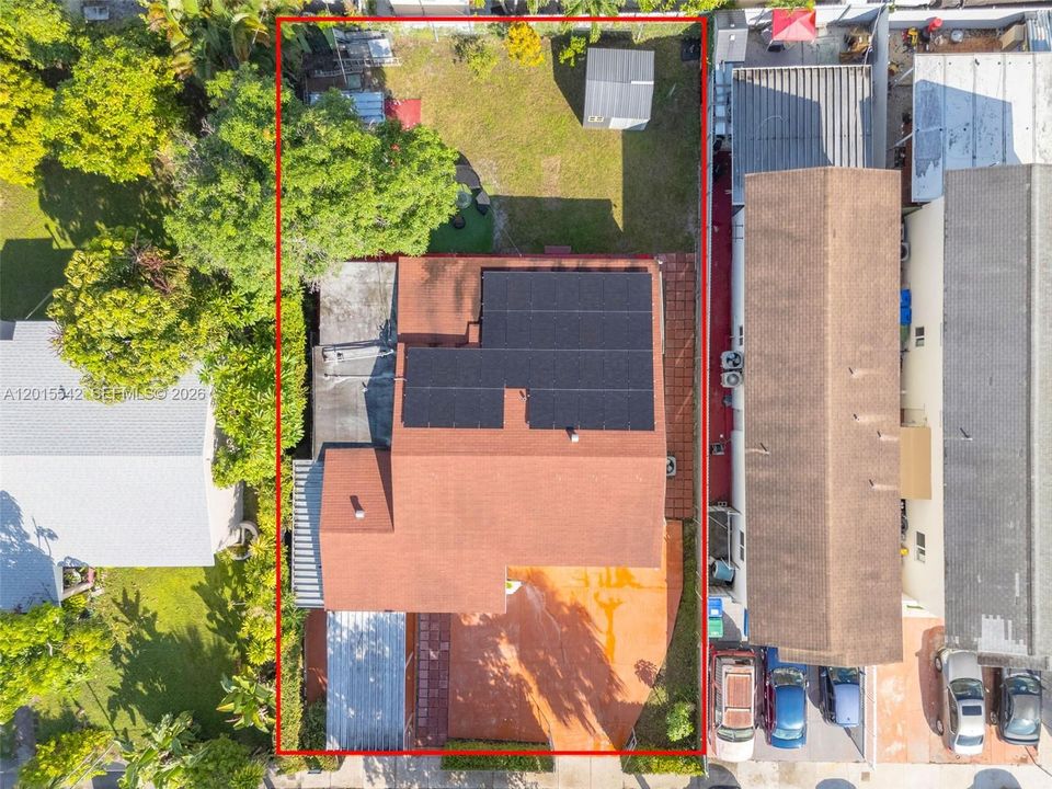 For Sale: $715,000 (5 beds, 3 baths, 1911 Square Feet)