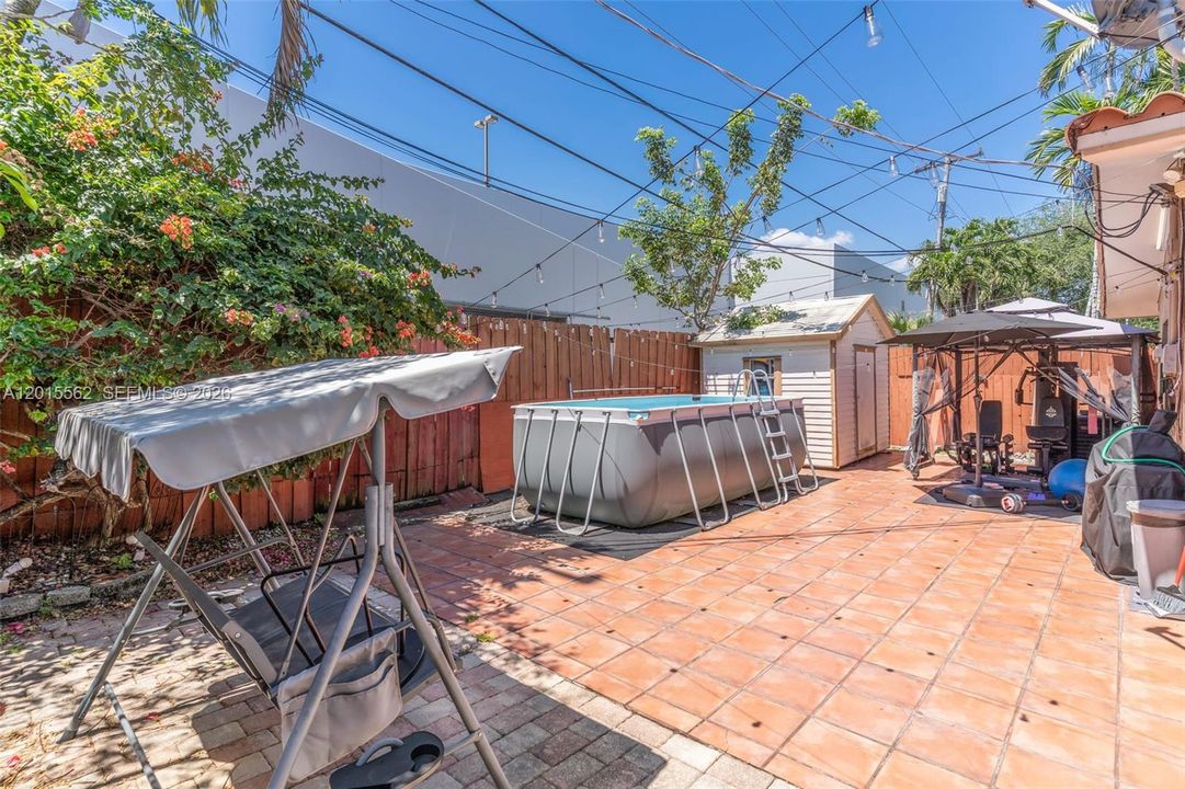 Activo con contrato: $1,050,000 (0 camas, 0 baños, 2752 Pies cuadrados)
