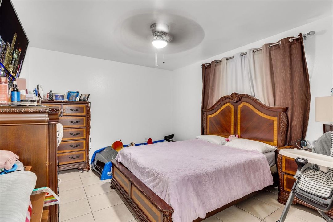 Activo con contrato: $1,050,000 (0 camas, 0 baños, 2752 Pies cuadrados)