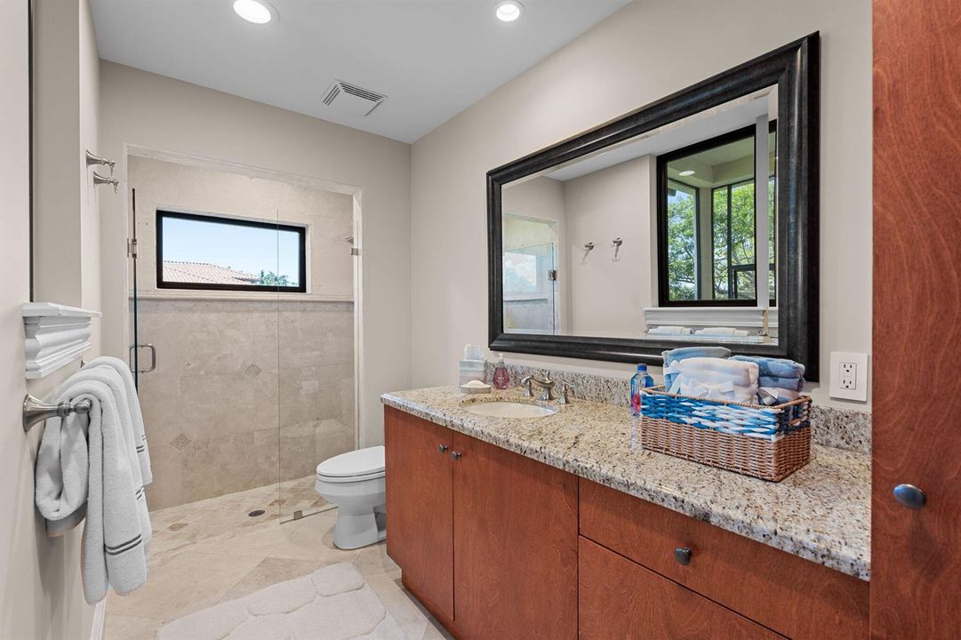 32-web-or-mls-A7403461