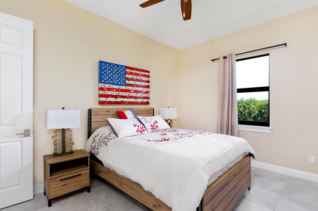 93_Barn_Bedroom1_1