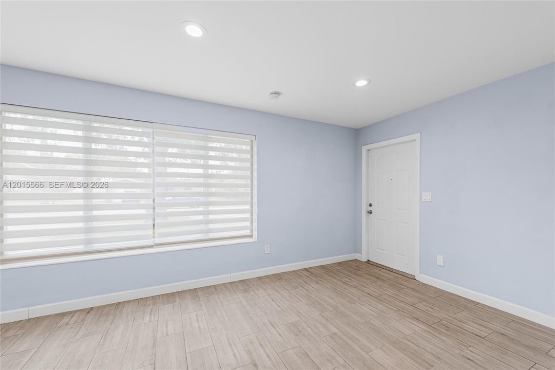 Activo con contrato: $3,500 (3 camas, 2 baños, 1234 Pies cuadrados)