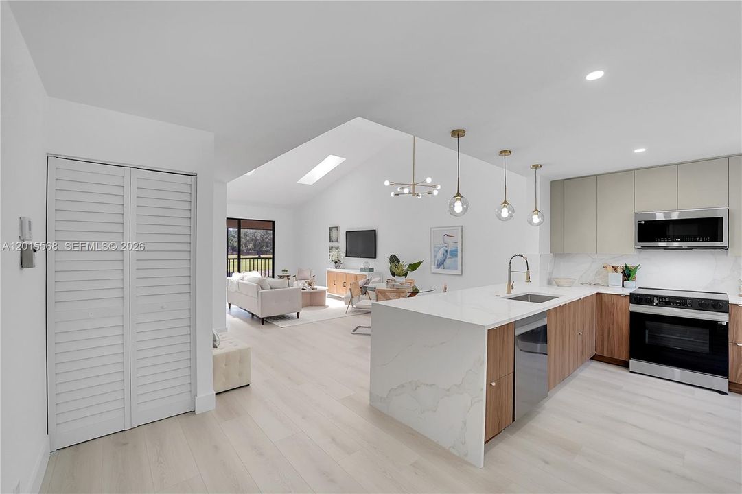 For Sale: $539,000 (3 beds, 2 baths, 1572 Square Feet)