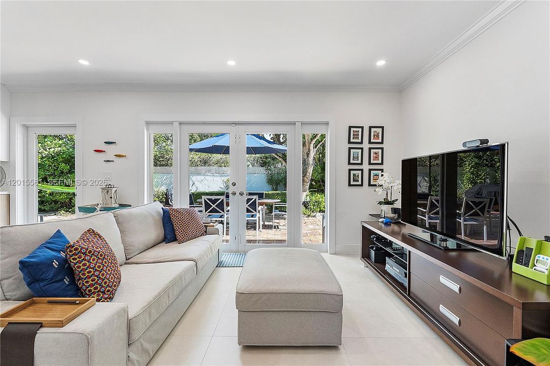 For Sale: $3,600,000 (4 beds, 3 baths, 2068 Square Feet)