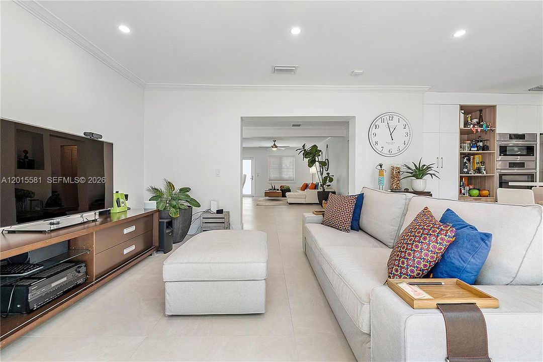For Sale: $3,600,000 (4 beds, 3 baths, 2068 Square Feet)