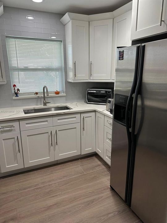 For Rent: $2,300 (2 beds, 2 baths, 1186 Square Feet)