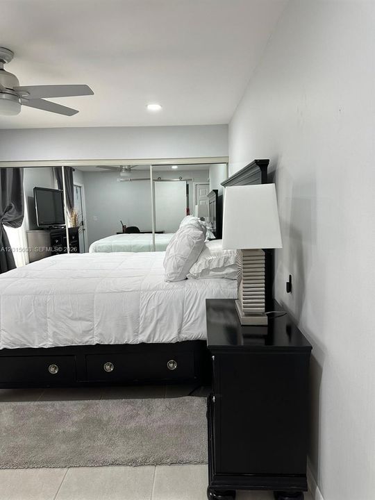 For Rent: $2,300 (2 beds, 2 baths, 1186 Square Feet)