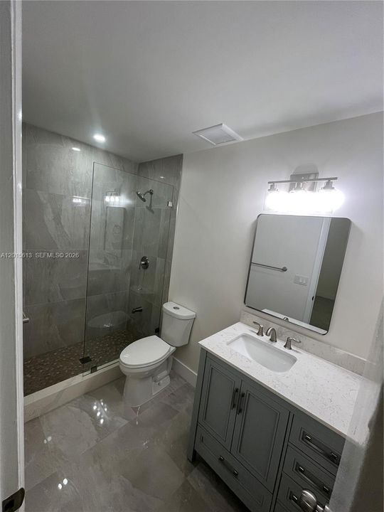 Active With Contract: $2,000 (1 beds, 1 baths, 0 Square Feet)