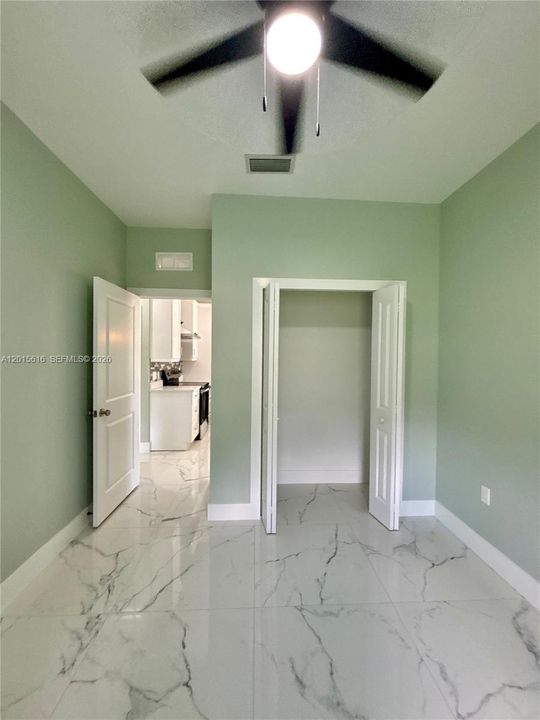 For Rent: $1,800 (3 beds, 2 baths, 1400 Square Feet)