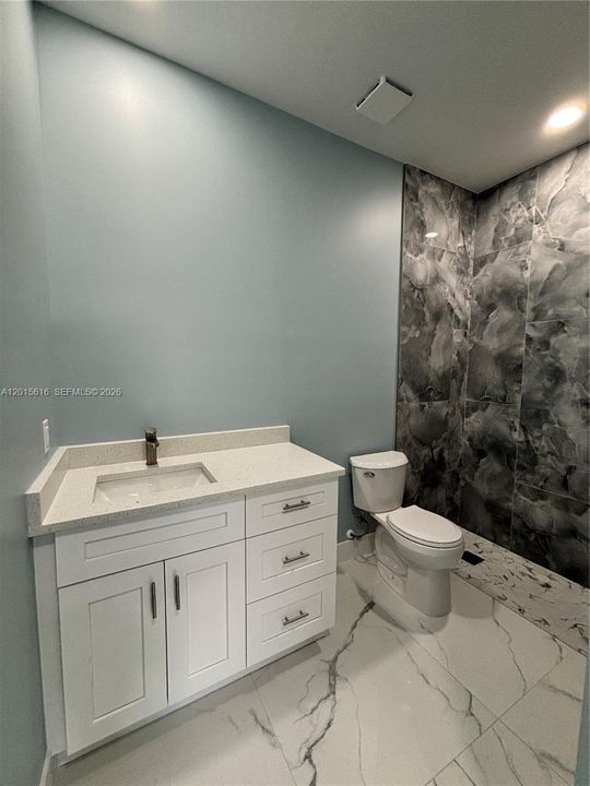 For Rent: $1,800 (3 beds, 2 baths, 1400 Square Feet)
