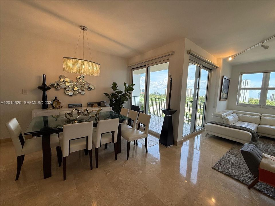 For Sale: $749,000 (3 beds, 3 baths, 1702 Square Feet)