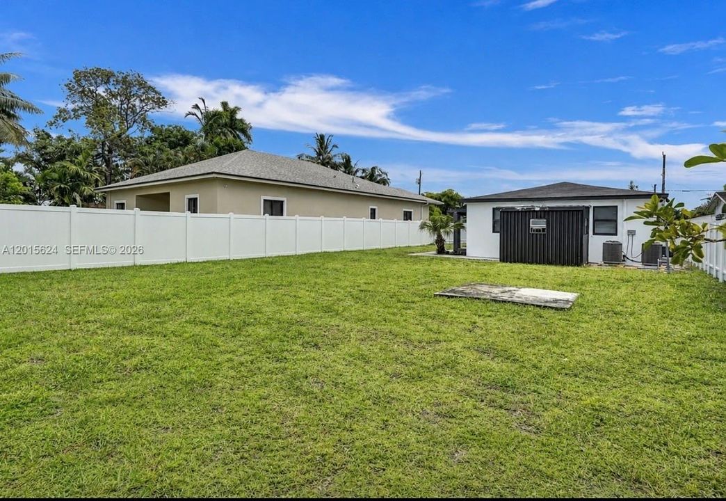 Big back Yard