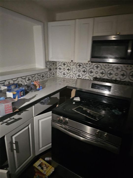 Active With Contract: $240,000 (3 beds, 2 baths, 1352 Square Feet)