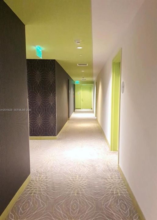 En Venta: $647,900 (2 camas, 2 baños, 1084 Pies cuadrados)
