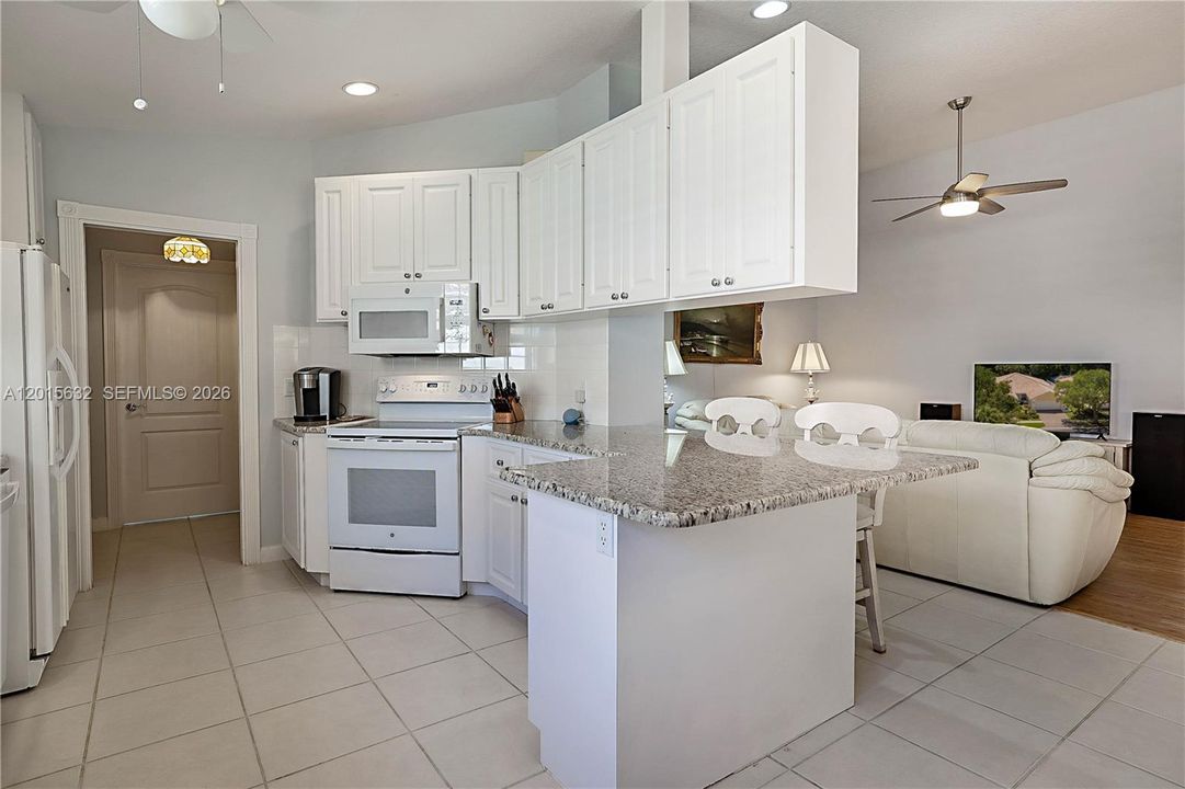 For Sale: $479,000 (2 beds, 2 baths, 1528 Square Feet)