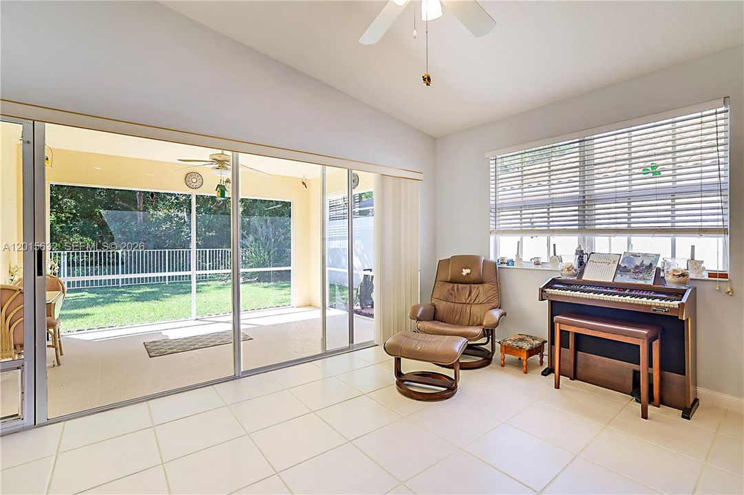 For Sale: $479,000 (2 beds, 2 baths, 1528 Square Feet)