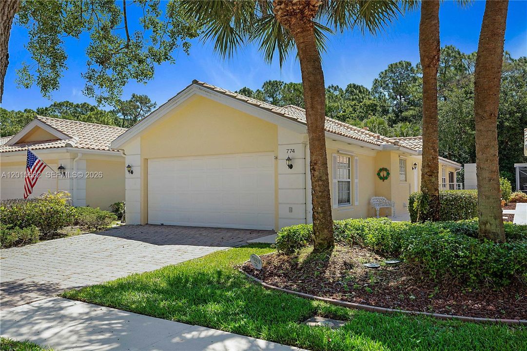 For Sale: $479,000 (2 beds, 2 baths, 1528 Square Feet)